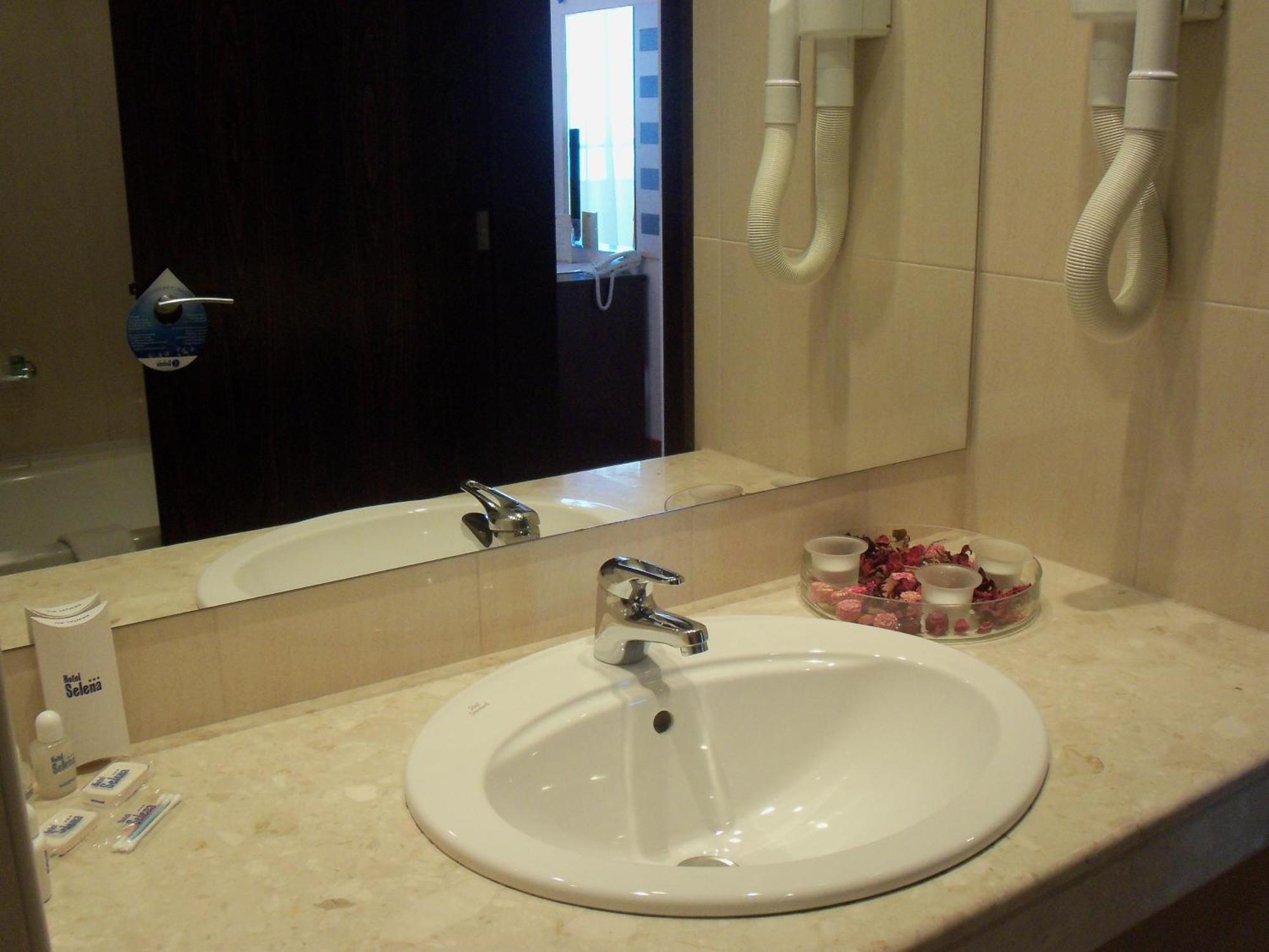 Selena Hotel Süzebolu Dış mekan fotoğraf